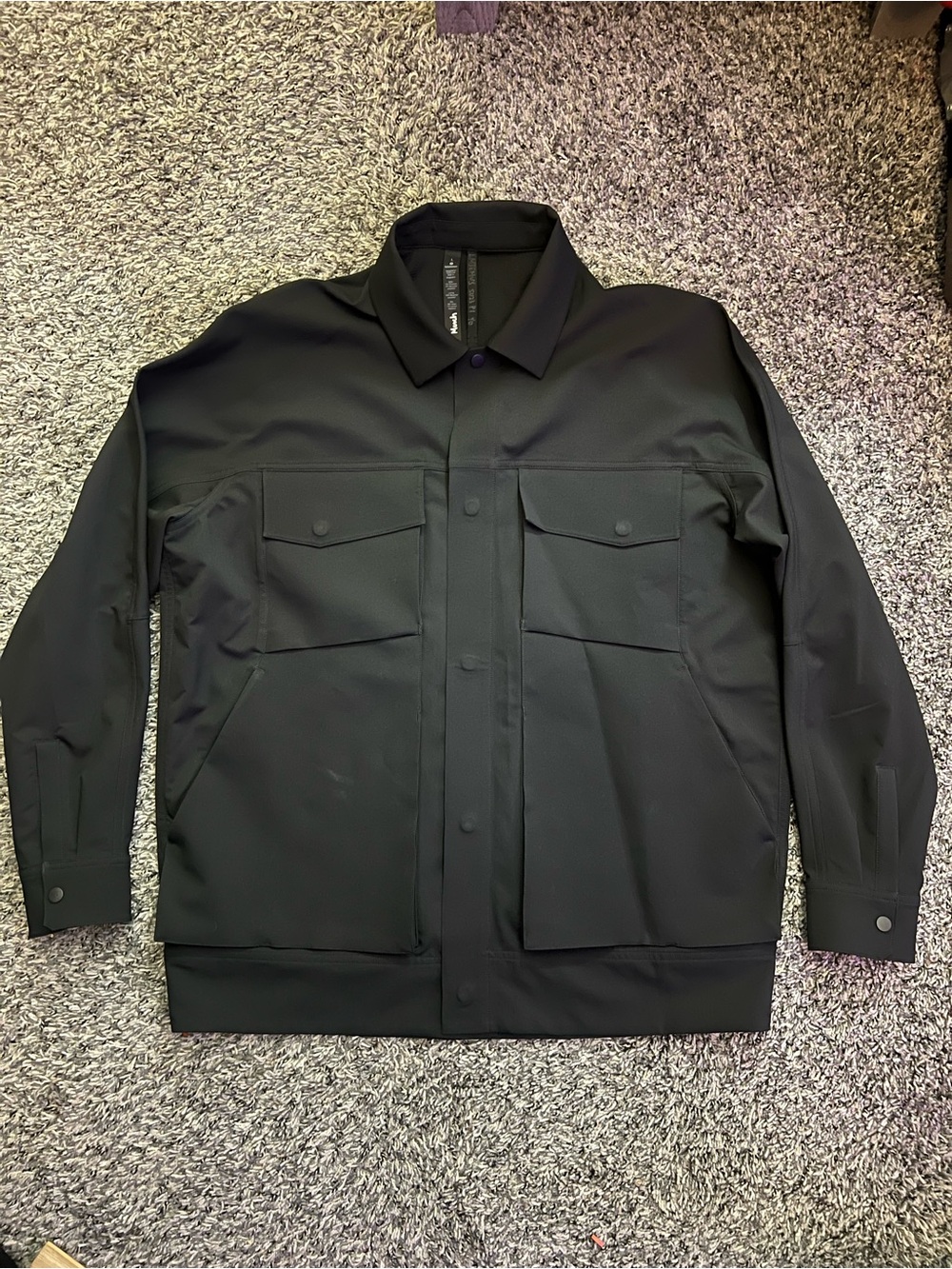 lululemon athletica Men's Black Lightweight Utility Shirt Jacket